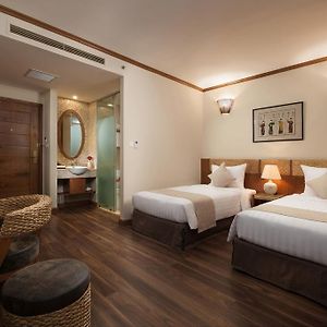Deluxe Double or Twin Room No Window
